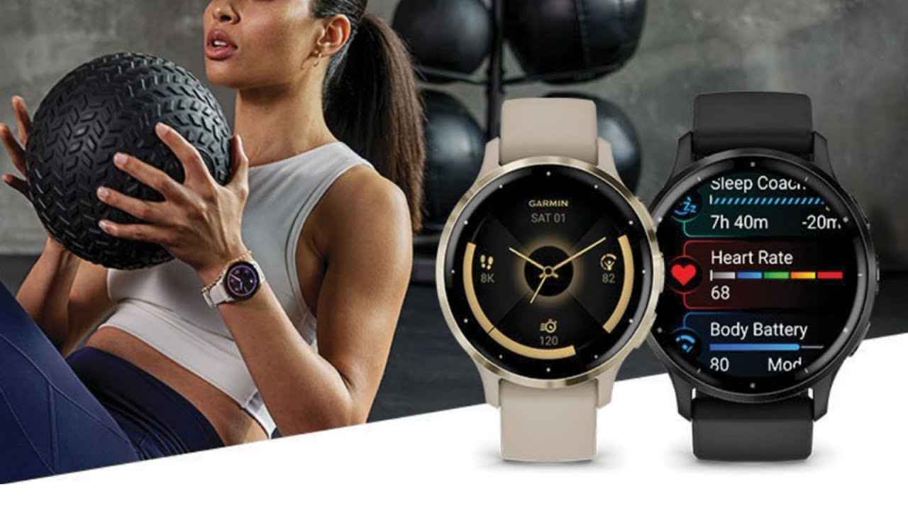 часы Garmin Venu 3 на руке девушки в спортзале