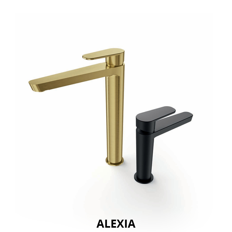 alexia-1.jpg