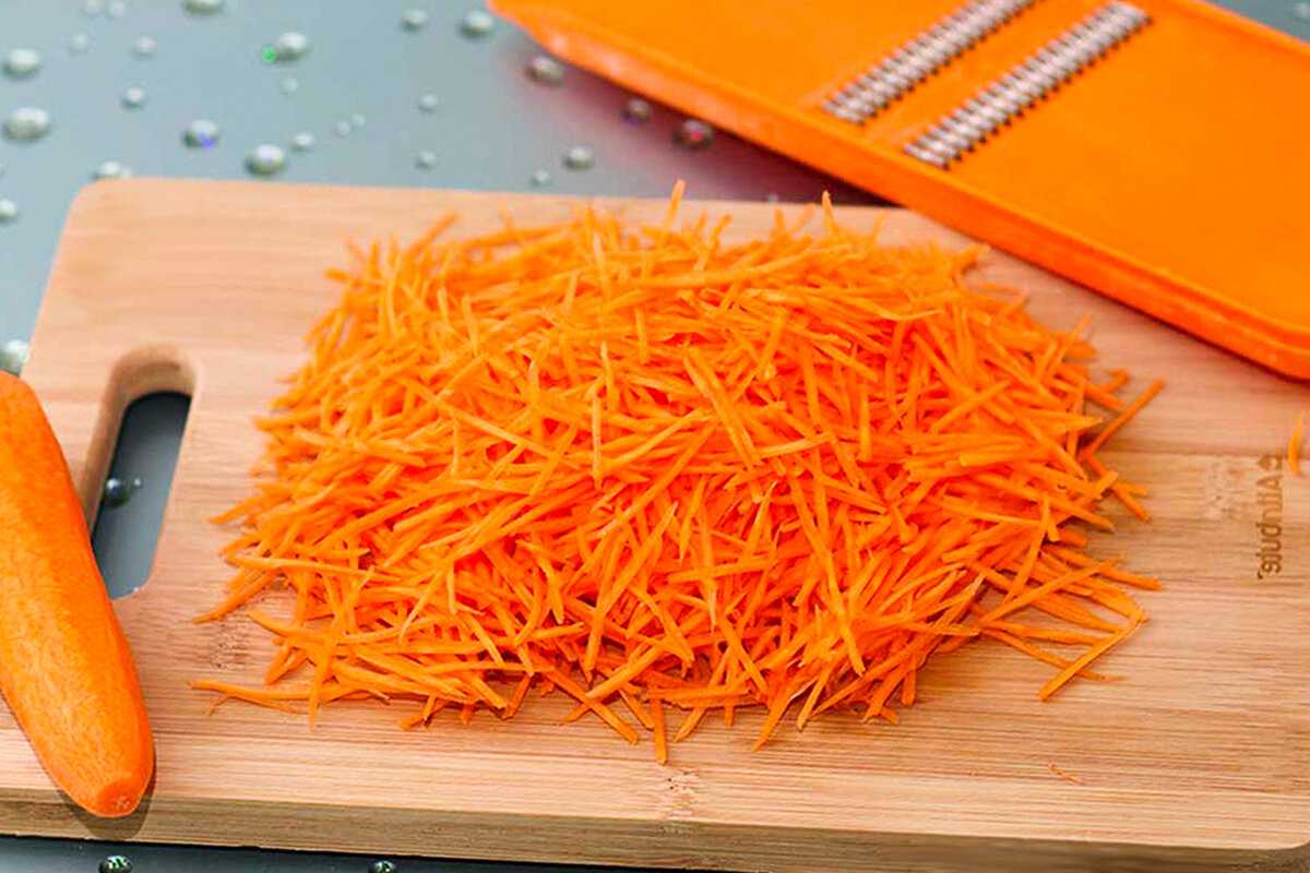 шинкованная морковь с теркой.jpeg