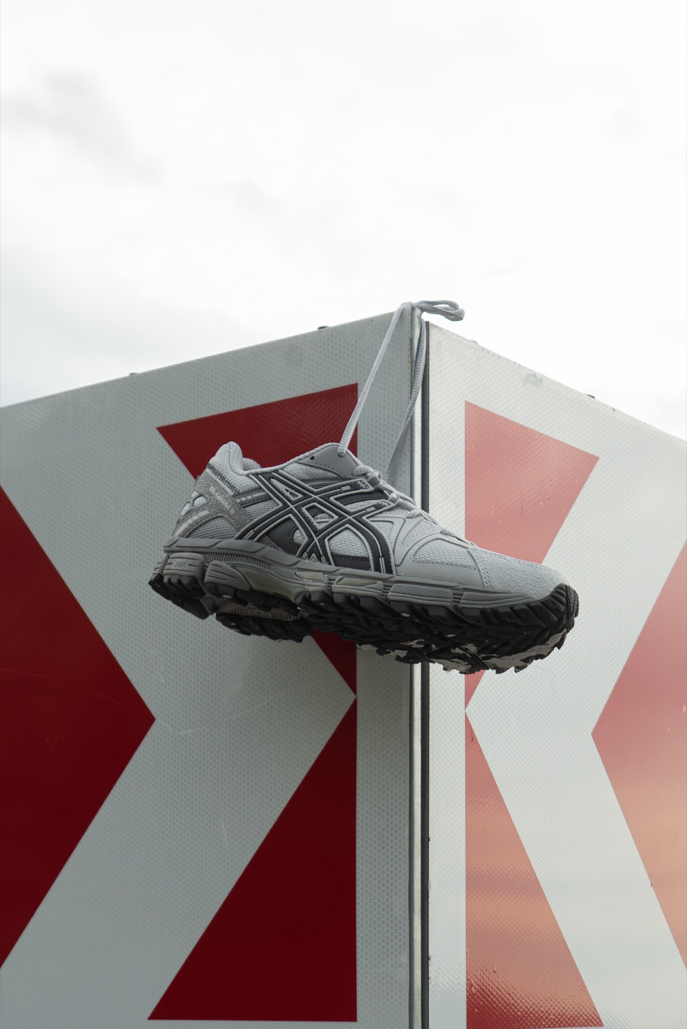 Фото справа