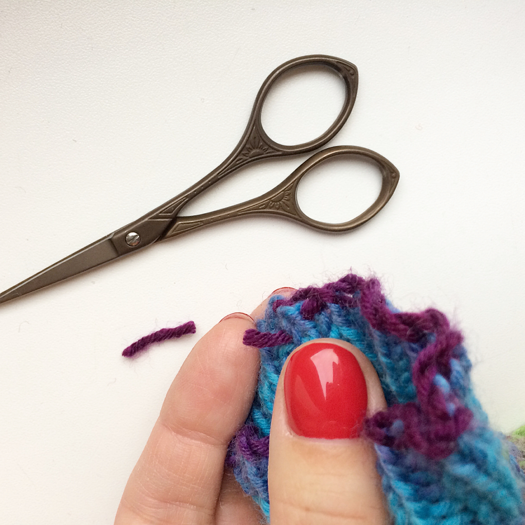 8 способов закрепить нить без узелка при вышивке