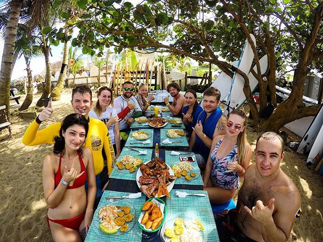 Ланч в перерыве между серфингом, Доминикана