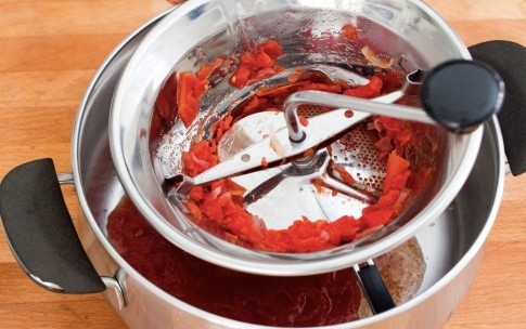 Приготовление томатного соуса Пассата, фото 5
