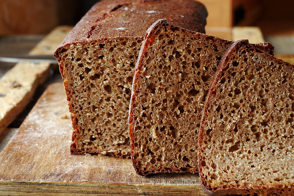 Ржаной хлеб кирпичик, простой и вкусный рецепт в духовке