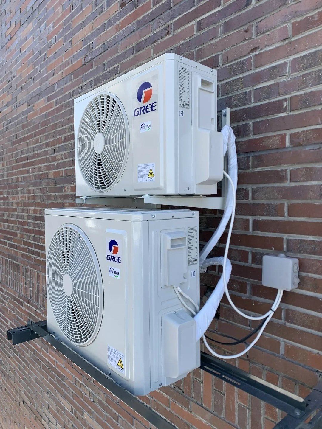 монтаж внешних блоков gree спит системы монтаж внешних блоков gree спит системы.jpg