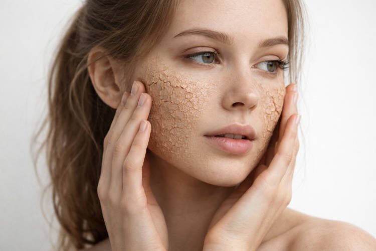 Спасение для сухой и шелушащейся кожи: ТОП-5 средств Spa Treatment для интенсивного увлажнения и восстановления