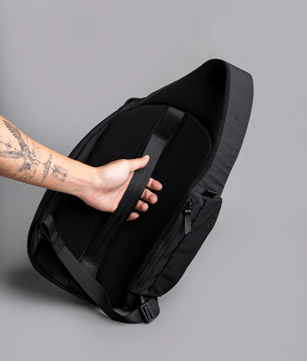 Купить сумку ALPAKA Metro Crossbody Right Shoulder онлайн с