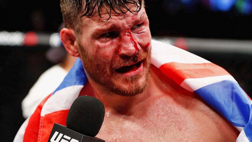 7 Биспинг  UFC 210 Вейдман.jpg