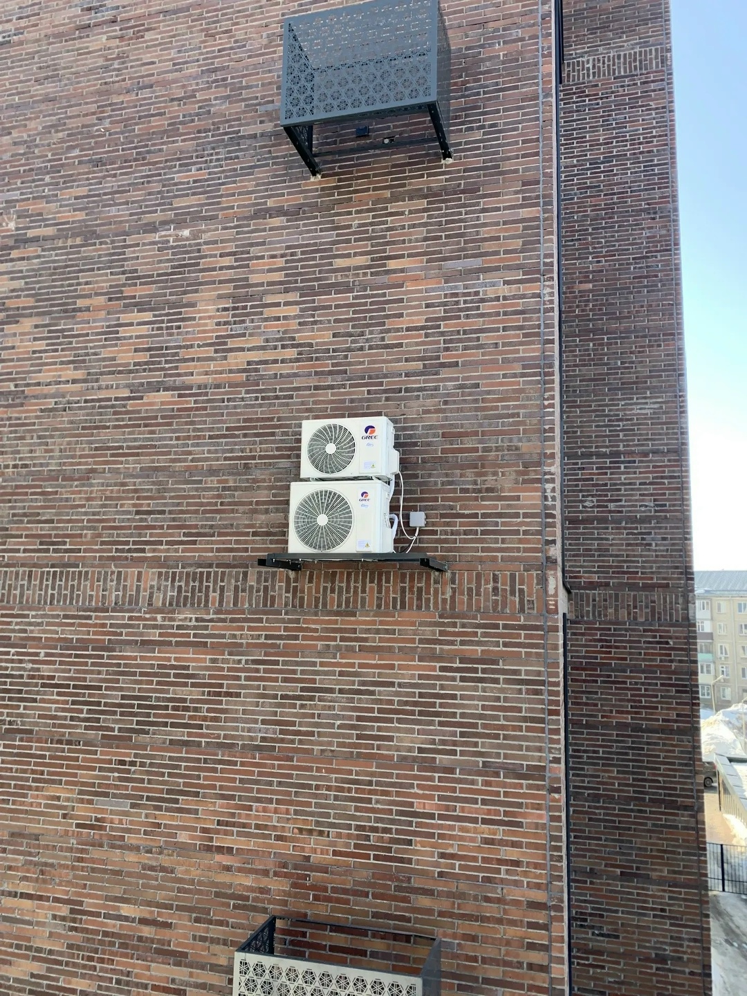 установка наружних блоков кондиционера установка наружних блоков кондиционера.jpg