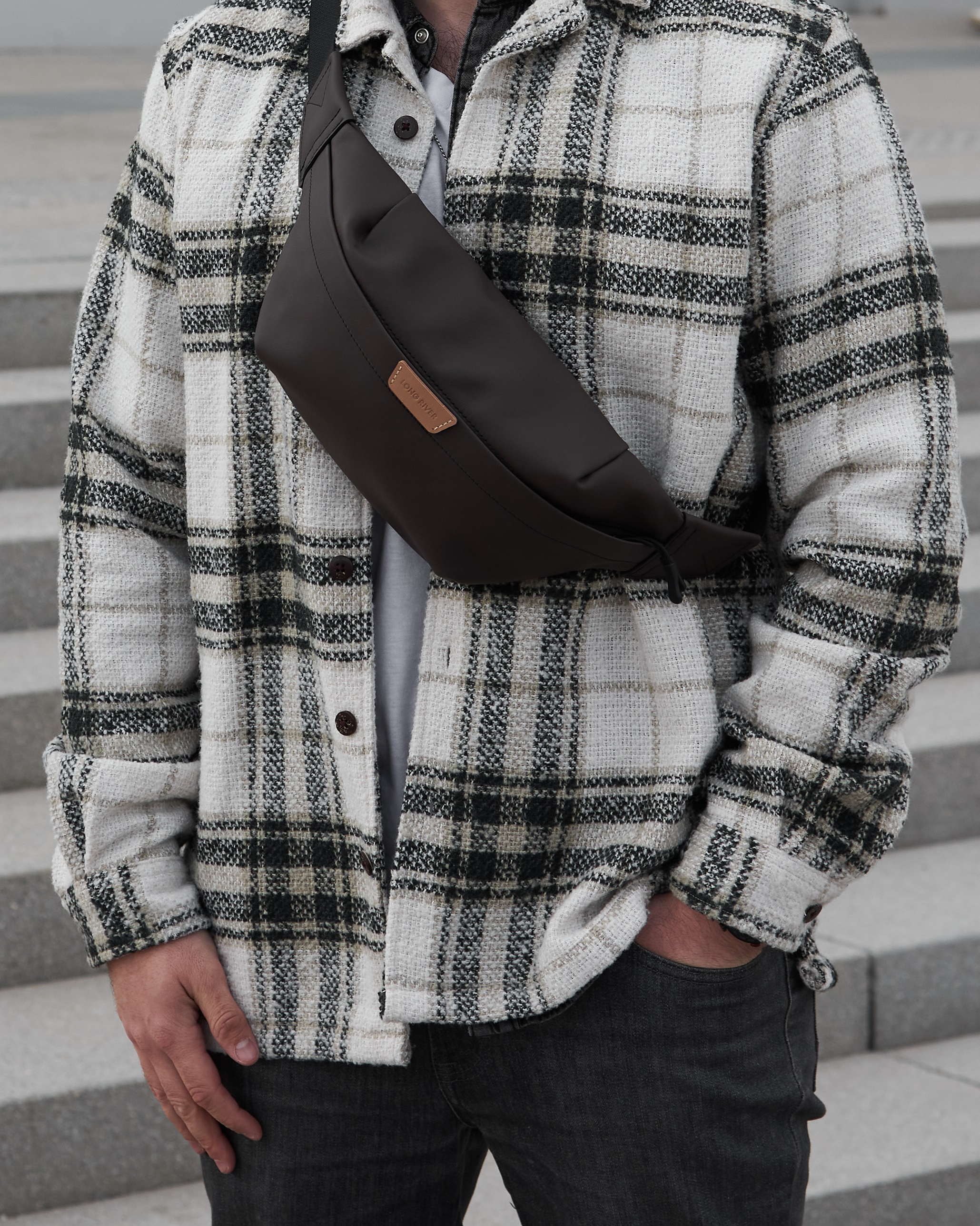 waist_bag_esla_brown_14.jpg