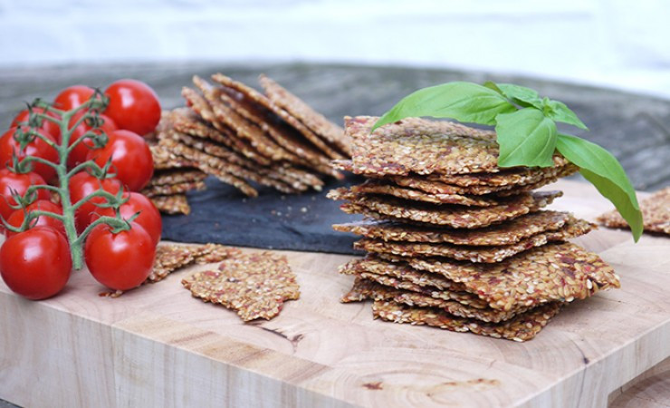 Italian-Flaxseed-crackers-2-740x450w_1_.jpg