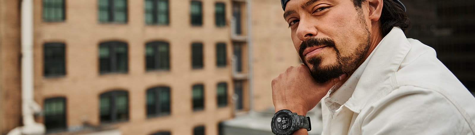 Умные часы Garmin Instinct 2 темно-серый камуфляж: ЗАПИСЫВАЙТЕ КАЖДОЕ ПРИКЛЮЧЕНИЕ