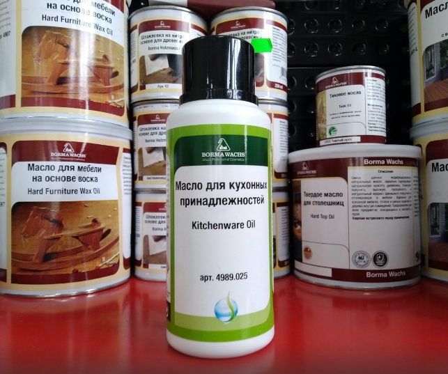 Итальянская фирма BORMA WACHS (Борма) является одним из крупных производителей продукции, используемой для обработки древесины и ее облагораживания. Благодаря применению современных технологий и использованию в производстве только экологически чистых и тщательно обработанных материалов позволяет компании оставаться лидером своего рынка, фирмой, в надежности и компетентности которой уже давно никто не сомневается.