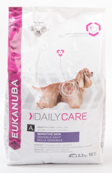 Eukanuba Dog Adult Daily Care для собак с чувствительной кожей