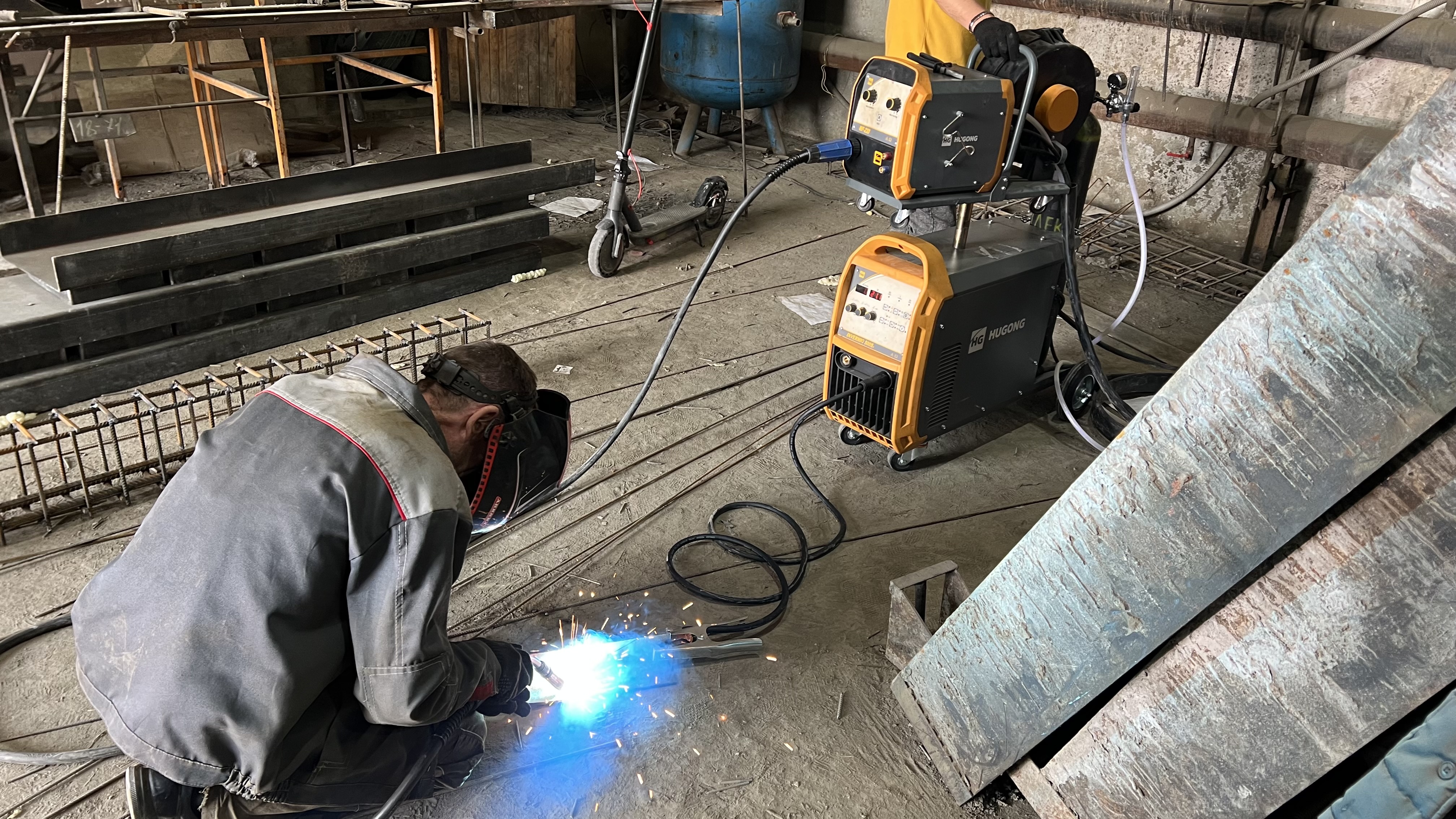 Контроль шва технологом MAGMMA совместно с цехом