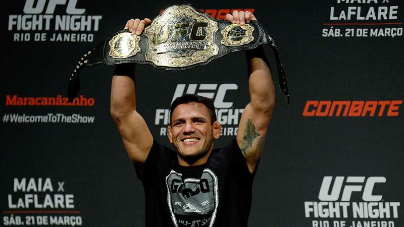 5 rafael dos anjos ufc sport.jpg