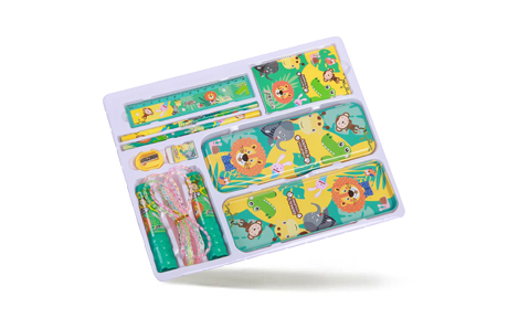 Наборы канцелярские с пеналом