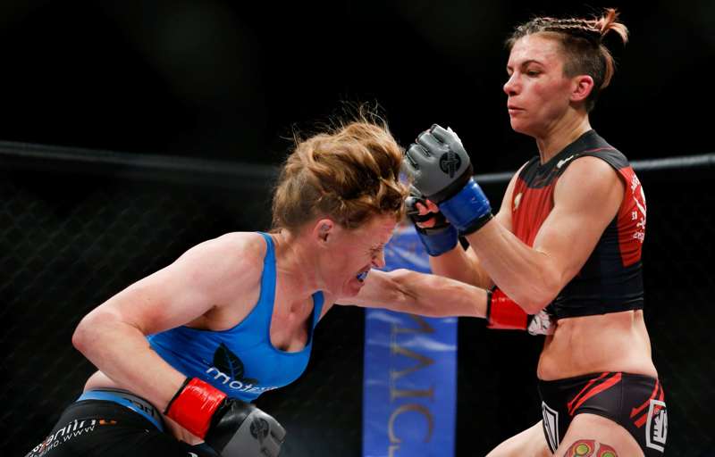 2 Tonya Evinger UFC SPORT.jpg