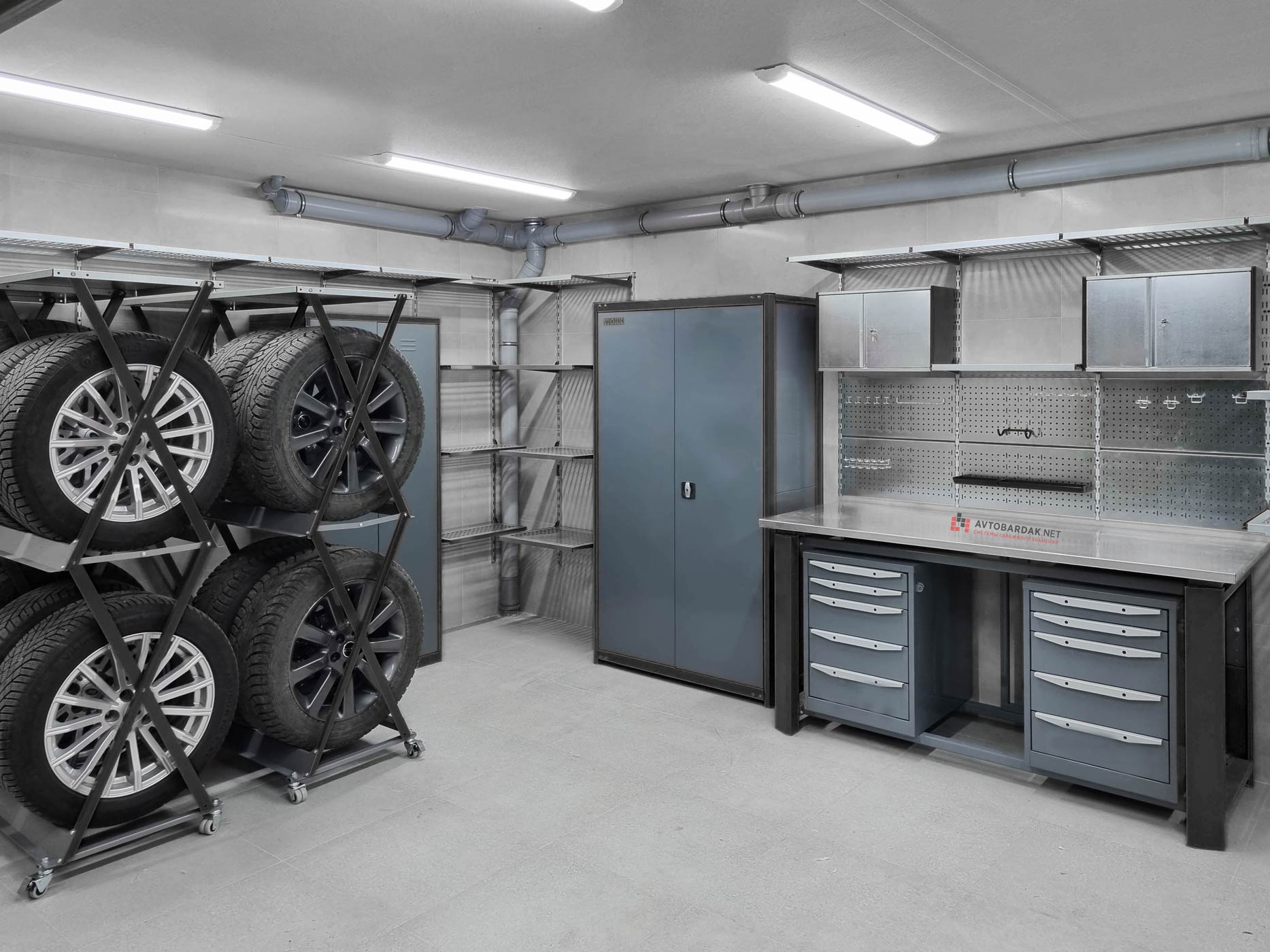 стеллажи и мебель для обустройства гаража