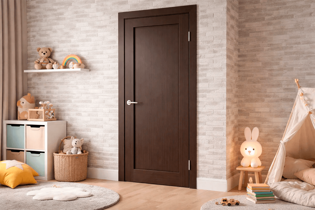 Межкомнатная дверь Турин 501-1 стоит в детской комнате Межкомнатная дверь Турин 501-1 стоит в детской комнате