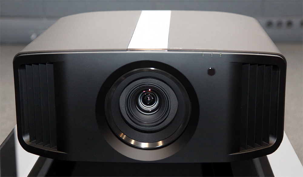 Дизайн 8K проектор JVC DLA-RS3100 (DLA-NZ8)