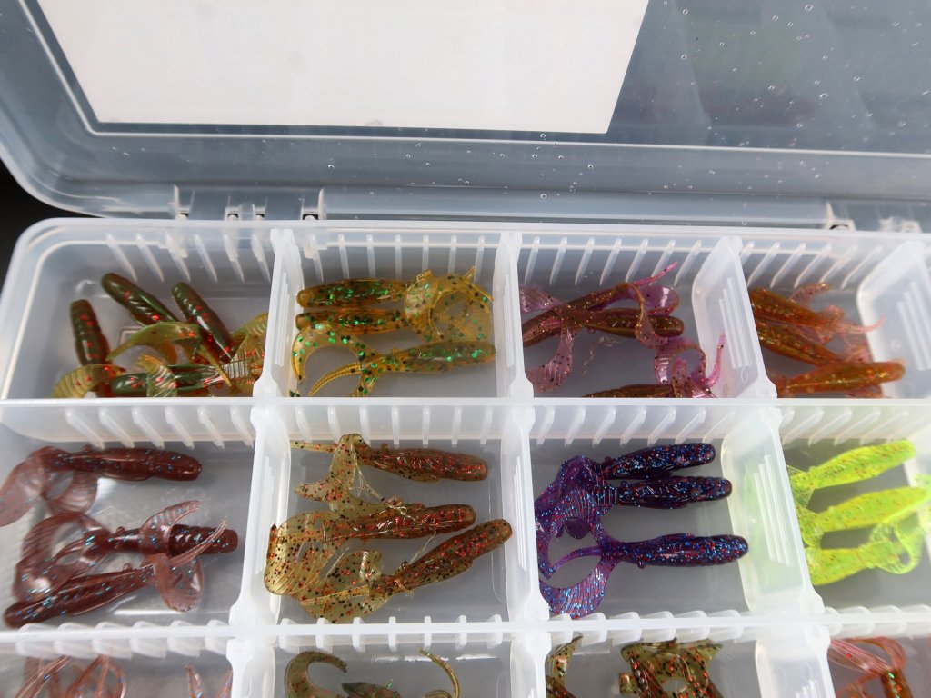 korobka_s_mjagkimi_primankami_lucky_john_curly_shrimp.jpeg