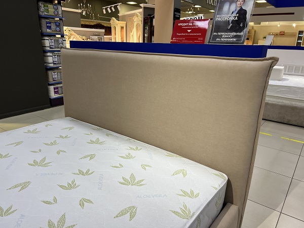 Кровати с мягким изголовьем спинкой в Калининграде – купить в Первый мебельный