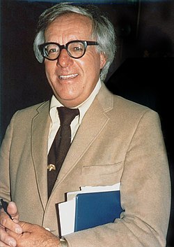 Ray_Bradbury_(1975).jpg