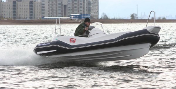 Основные отличия между катером и лодкой на рыбалке