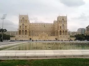 Площадь Азадлыг