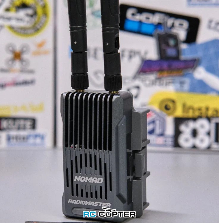 obzor-priemnik-radiomaster-nomad-dbr4-02.jpg