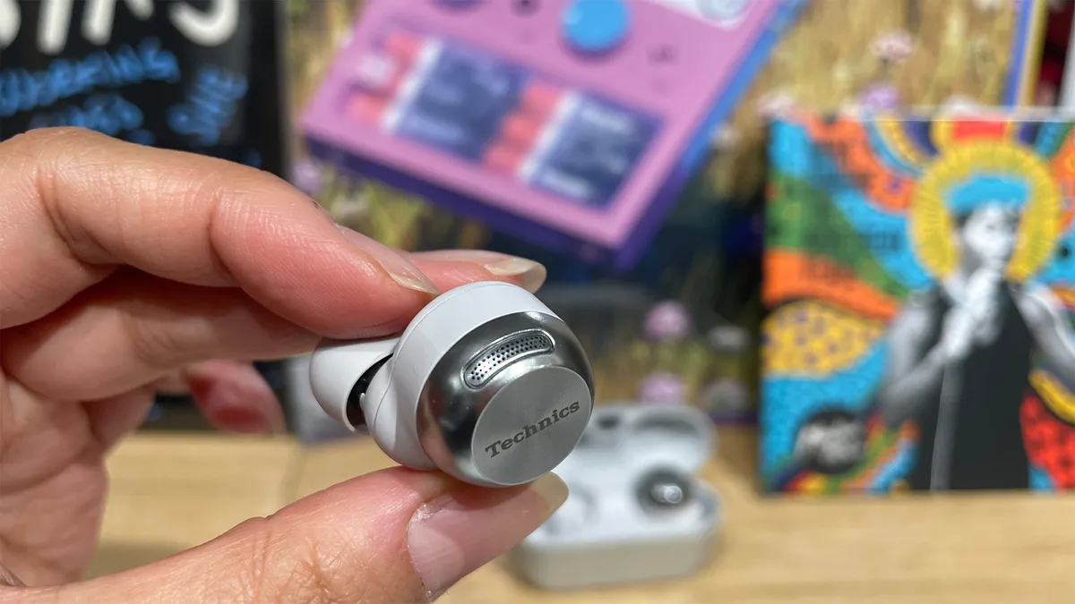 купить Technics AZ100