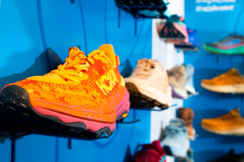 обувь для бега HOKA