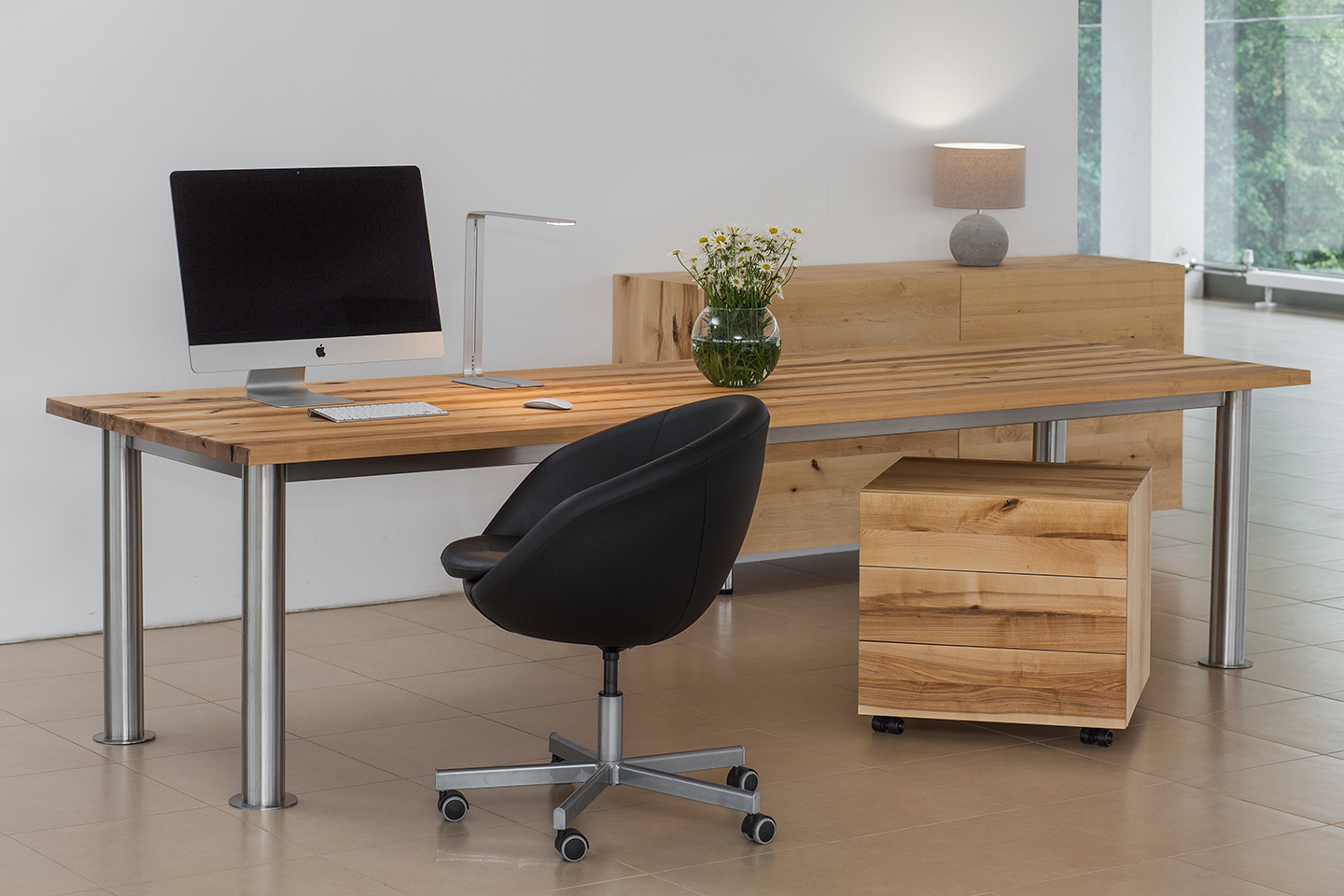 Мебель для офиса из массива дерева