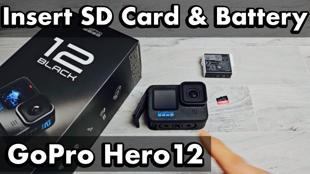 GoPro Hero 12 с открытым батарейным отсеком и картой памяти MicroSD