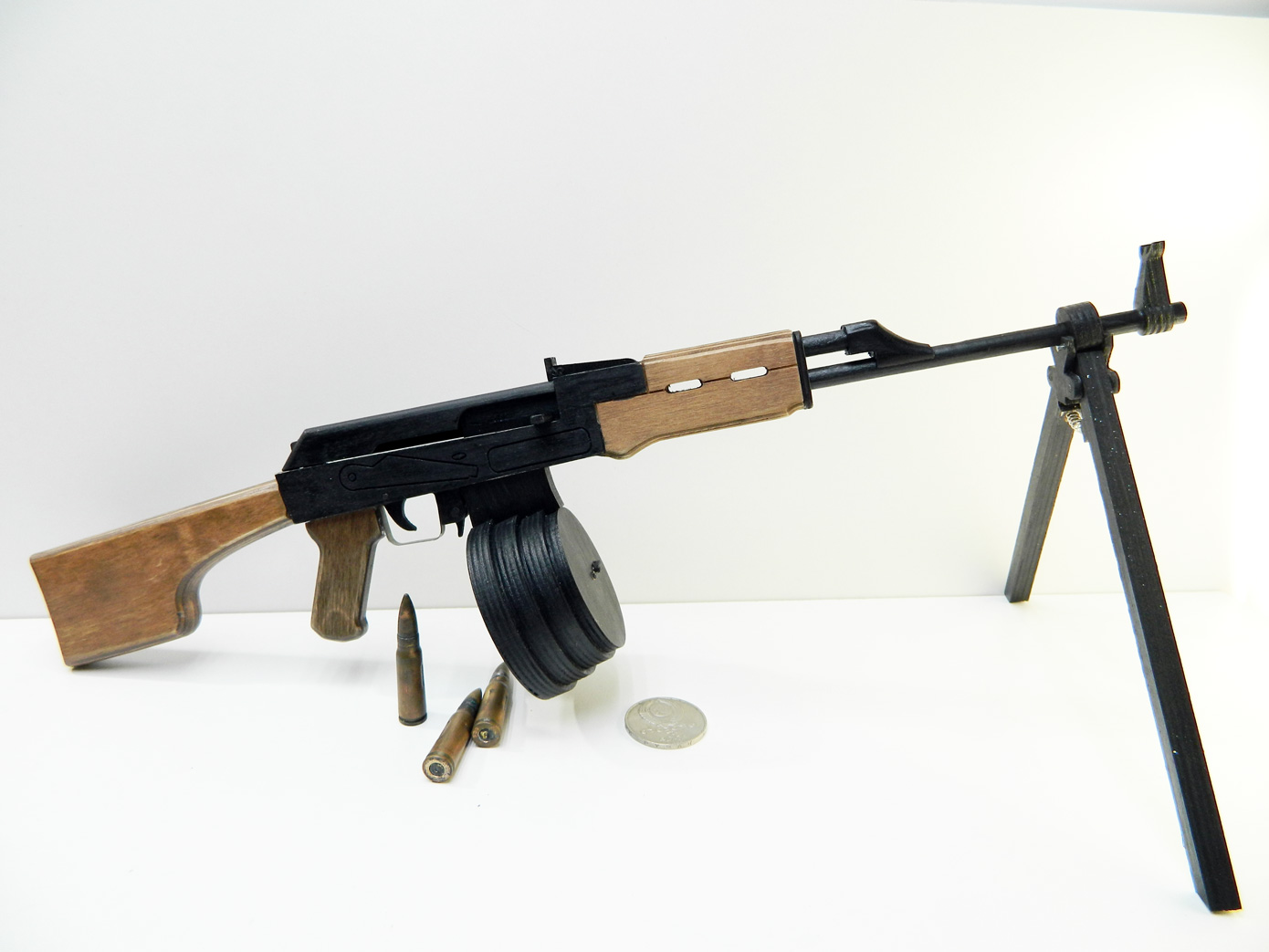 model-avtomata-ak74-iz-dereva.PNG