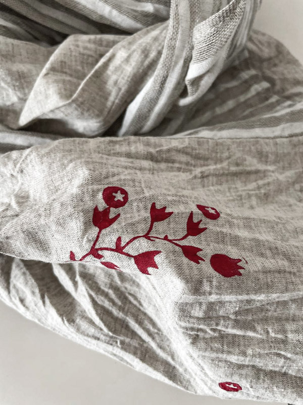 Шарф льняной комбинированный со штампами "Родны кут. Черника ягодки" NY-10121