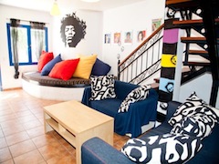 surf-camp-lanzarote-lounge-room.jpg