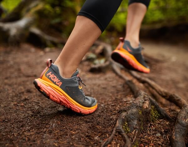 обувь для бега HOKA