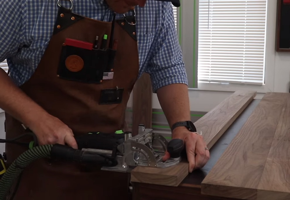 Дюбельный фрезер Фестул Домино Festool DOMINO DF 500  отличается простотой и точностью управления