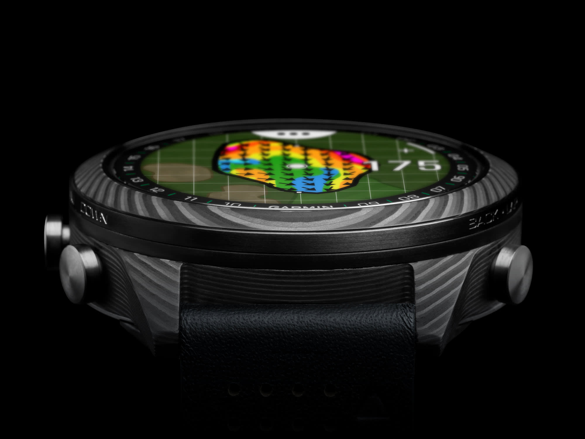 Умные часы Garmin Marq Golfer (Gen 2) - Carbon Edition: Купольное сапфировое стекло