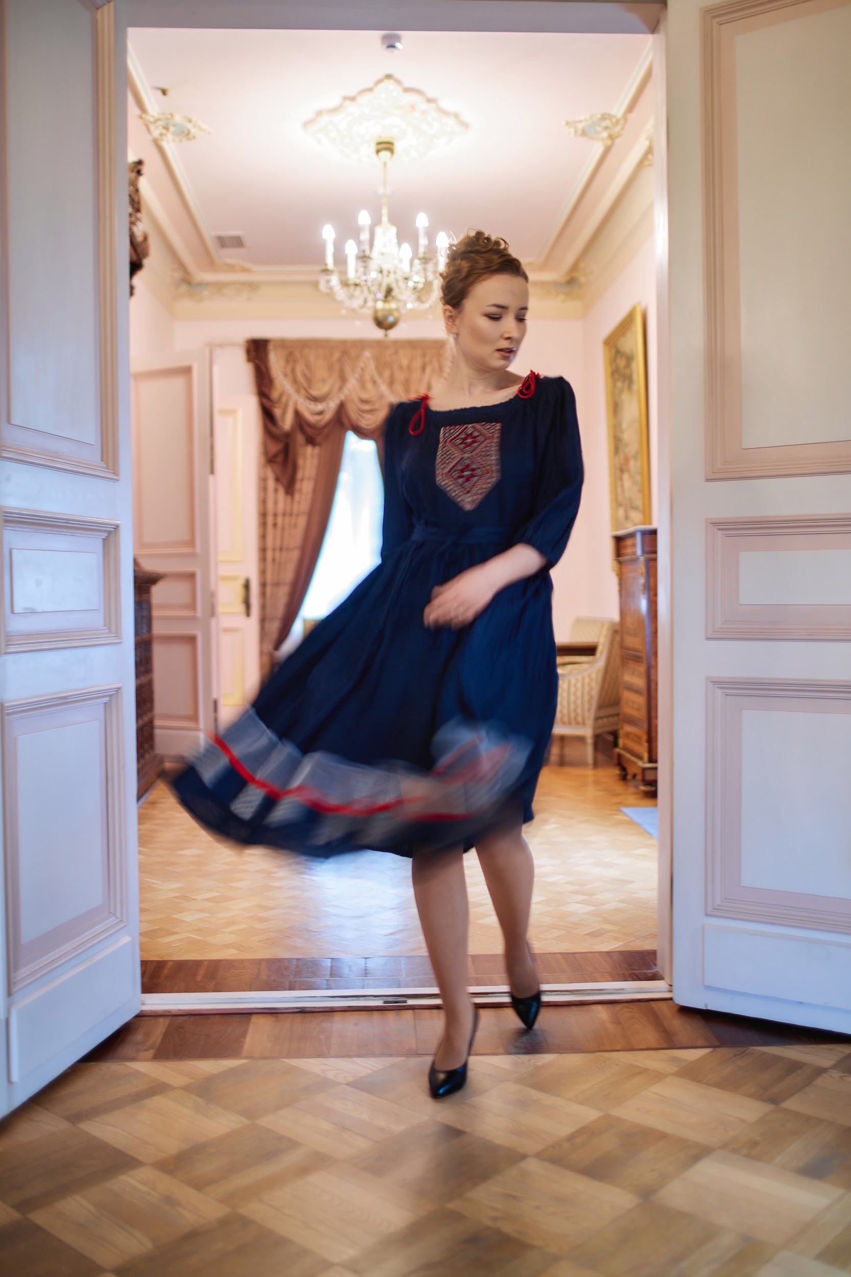 Зимний вечер. Платье льняное с вышивкой в этностиле PL-422602