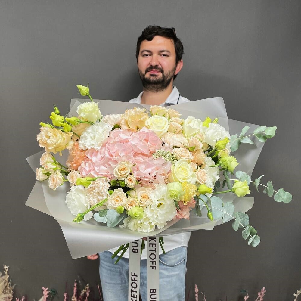Доставка цветов от интернет-магазина «Цветочная База №1» | Купить цветы мелким оптом