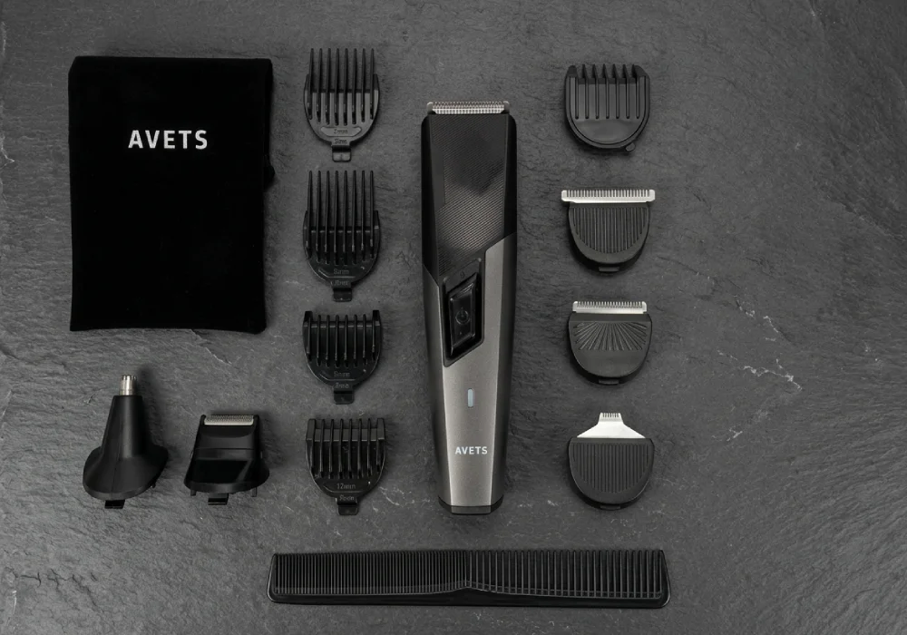 Комплектация мужского триммера с насадками Комплектация мужского триммера с насадками