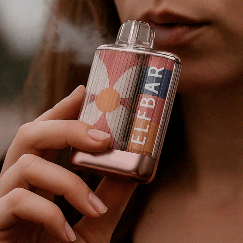 Girl vaping Elf Bar 6000 Girl vaping Elf Bar 6000