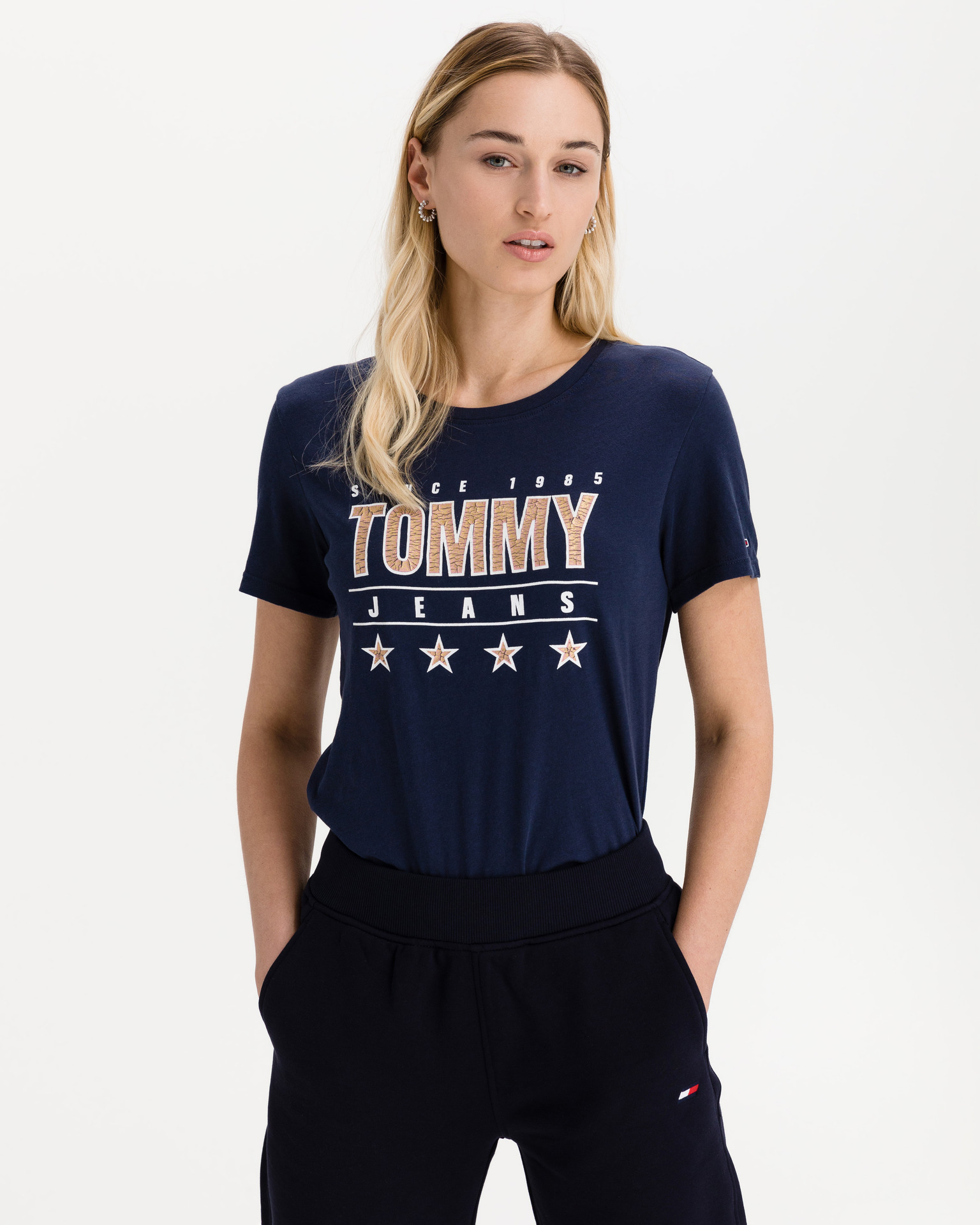 Женские футболки Tommy Hilfiger