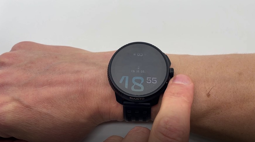 Suunto-Race-Obzor-56 Suunto-Race-Obzor-56.jpg