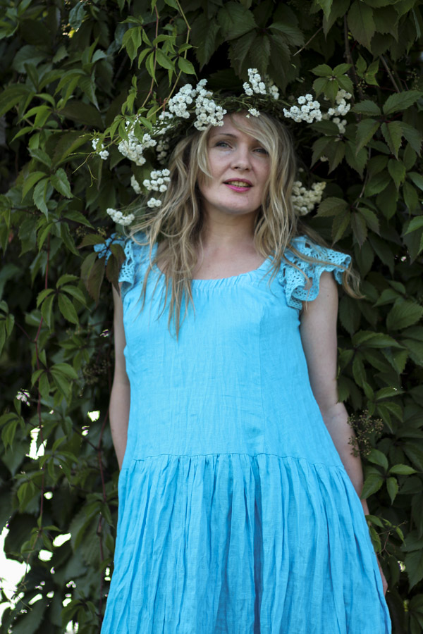 Весна. Платье женское льняное с оборками PL-422623