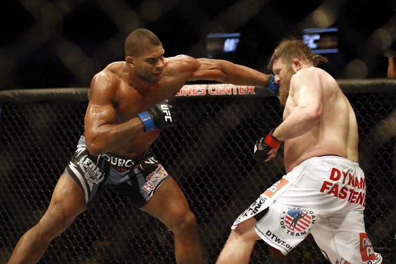 4 Рой Нельсон Big Country UFC.jpg