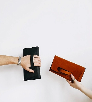 кожаные клатчи от Московского бренда